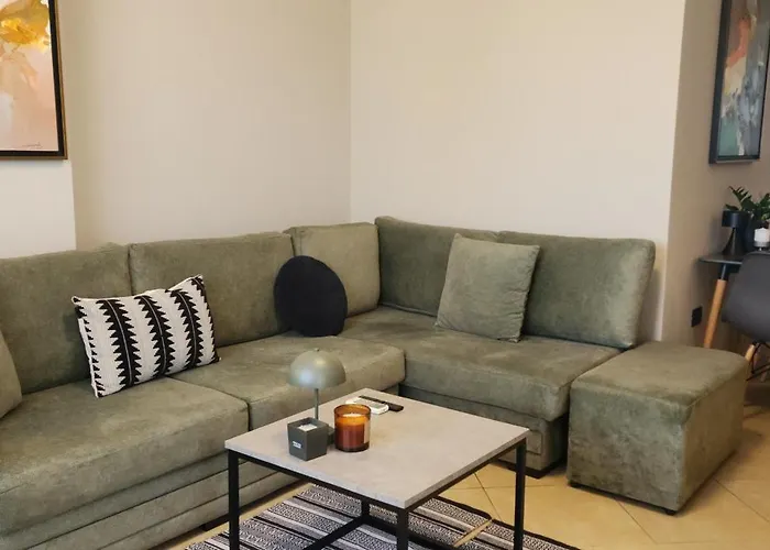 Grid Apartment